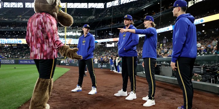 Seattle Mariners Position Players Overview
Defending AL West Title Seattle Mariners Position Players Overview
Defending AL West Title