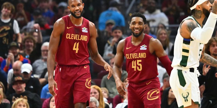 NBA fines Cavaliers 0K for resting players against Heat NBA fines Cavaliers 0K for resting players against Heat