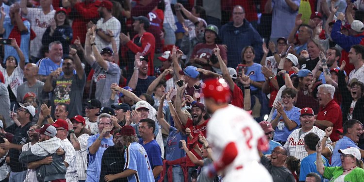 Kyle Schwarber Signs Five-Year Deal with Phillies Kyle Schwarber Signs Five-Year Deal with Phillies