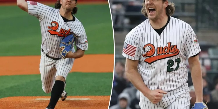Trevor Bauer Begins New Chapter in US Baseball After Allegations Trevor Bauer Begins New Chapter in US Baseball After Allegations