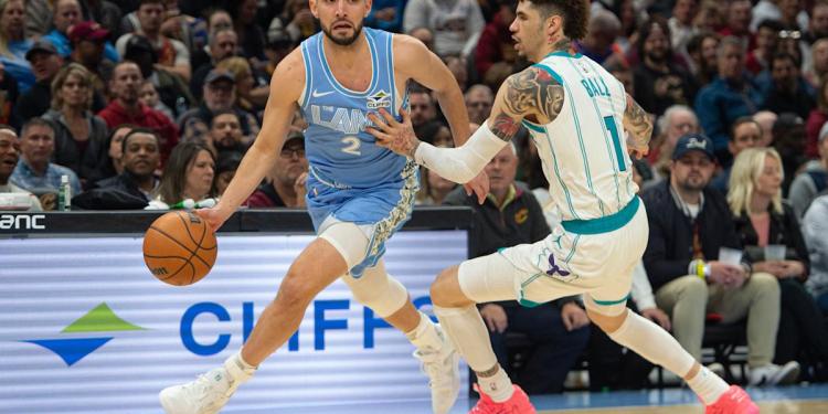 Cavaliers become 4th NBA team to start 15–0 with 128–114 win over Hornets Cavaliers become 4th NBA team to start 15–0 with 128–114 win over Hornets