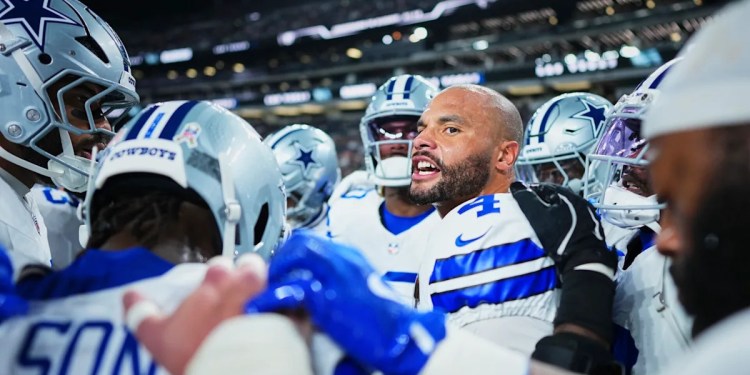 Cowboys defeat Raiders 33-16 in Monday Night Football Cowboys defeat Raiders 33-16 in Monday Night Football