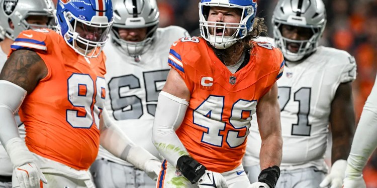 Broncos Defeat Raiders in Thursday Night Game Broncos Defeat Raiders in Thursday Night Game