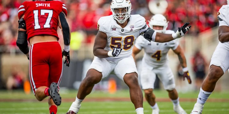 Pittsburgh Steelers 2026 NFL Draft Grades: OT Max Iheanachor Pittsburgh Steelers 2026 NFL Draft Grades: OT Max Iheanachor