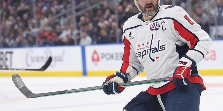 Alex Ovechkin goals tracker: The Great Eight 24 away from breaking Wayne Gretzky’s all-time record of 894 Alex Ovechkin goals tracker: The Great Eight 24 away from breaking Wayne Gretzky’s all-time record of 894