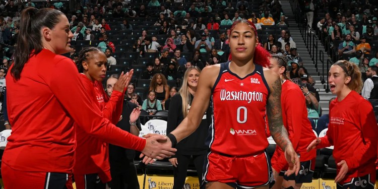 Shakira Austin Signs Offer Sheet with Tempo Shakira Austin Signs Offer Sheet with Tempo