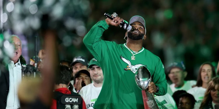 Brandon Graham Contemplates Return to Eagles as Pass Rusher Brandon Graham Contemplates Return to Eagles as Pass Rusher