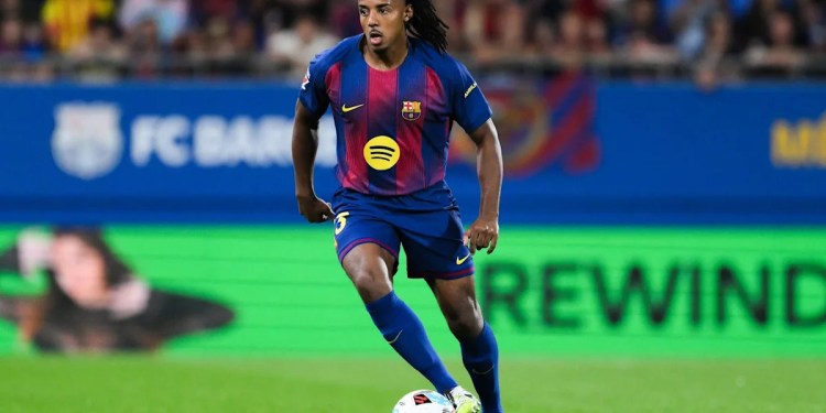 Jules Kounde Commends Barcelona Goalkeeper After Espanyol Match Jules Kounde Commends Barcelona Goalkeeper After Espanyol Match