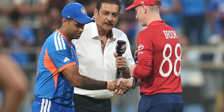 England chooses to bowl first in second T20 World Cup semifinal England chooses to bowl first in second T20 World Cup semifinal