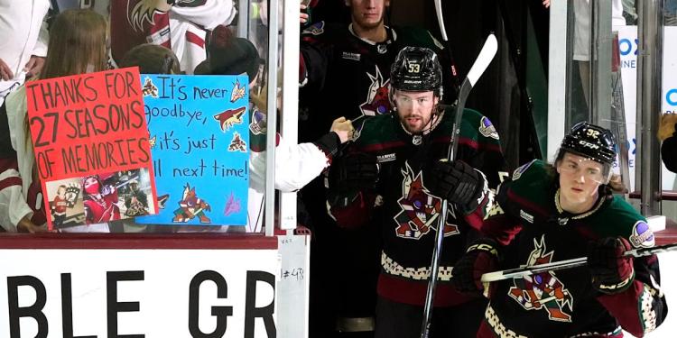 Coyotes fans bid team emotional farewell as franchise preps for move to Salt Lake City Coyotes fans bid team emotional farewell as franchise preps for move to Salt Lake City