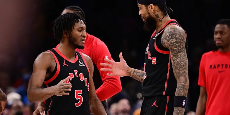 Raptors’ West Coast Performance May Impact Trade Strategy Raptors’ West Coast Performance May Impact Trade Strategy