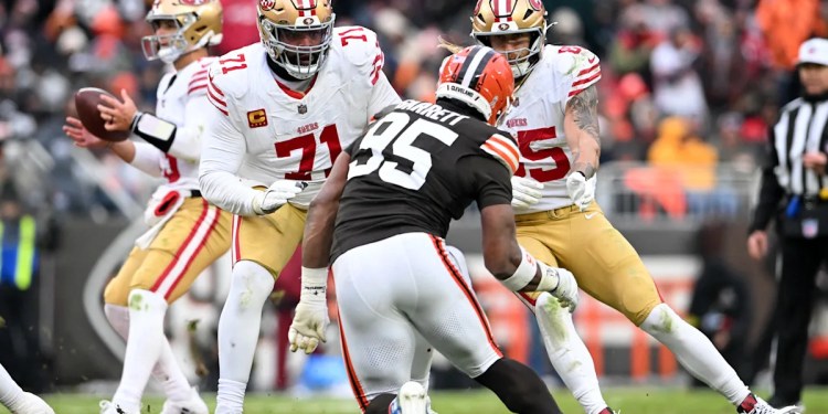 49ers Extend Trent Williams Contract on Friday 49ers Extend Trent Williams Contract on Friday