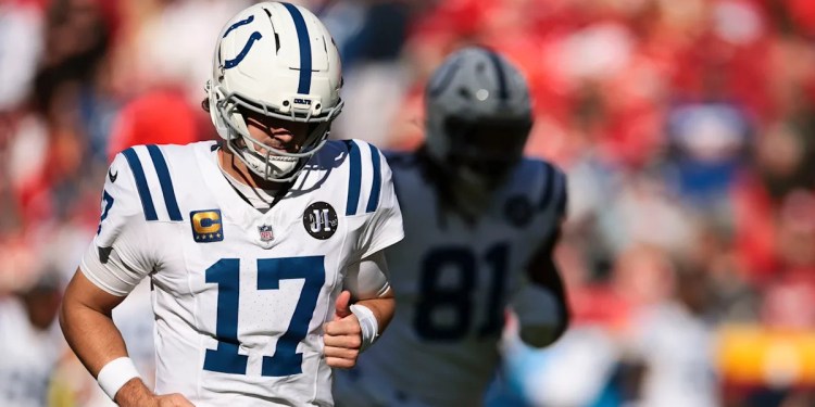 Daniel Jones Begins Free Agency Daniel Jones Begins Free Agency