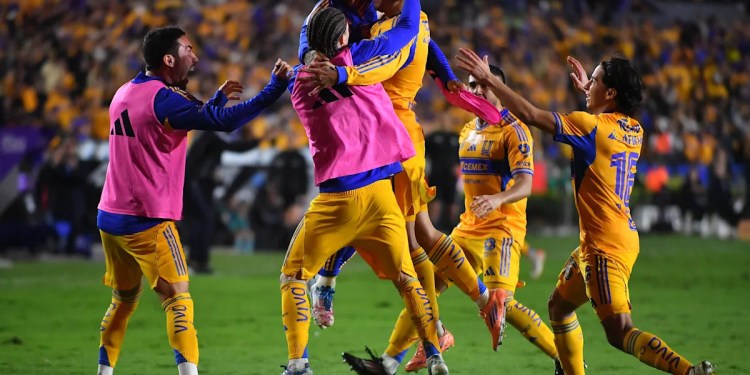 Tigres win first leg of Liga MX final Tigres win first leg of Liga MX final