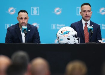 Miami Dolphins Fans Discuss Hiring Staff from Green Bay Packers Miami Dolphins Fans Discuss Hiring Staff from Green Bay Packers