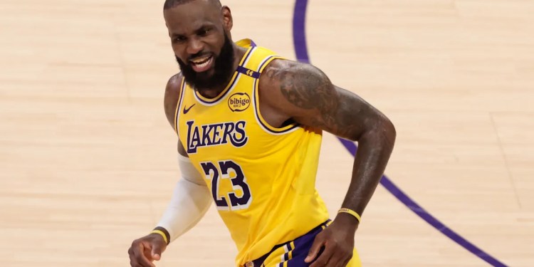 LeBron James and the Lakers: Breaking down his future in L.A., championship chances, trade possibilities and next contract LeBron James and the Lakers: Breaking down his future in L.A., championship chances, trade possibilities and next contract