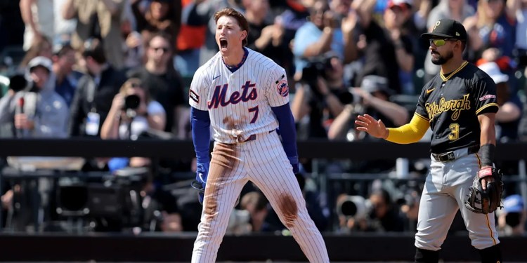 Mets Defeat Pirates 11-7 in Season Opener Mets Defeat Pirates 11-7 in Season Opener