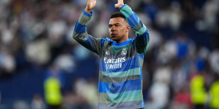 Real Madrid Player Nears Milestone Against Real Betis
Player Faces Suspension Risk Real Madrid Player Nears Milestone Against Real Betis
Player Faces Suspension Risk