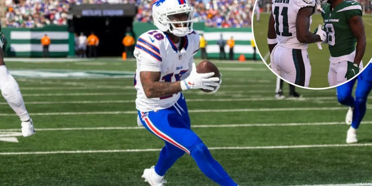 Eagles sign Elijah Moore to one-year contract Eagles sign Elijah Moore to one-year contract