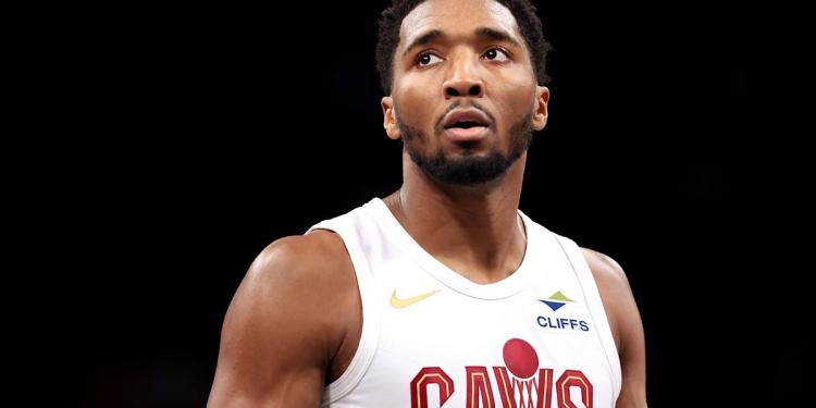 Fact or Fiction: This is Donovan Mitchell’s moment Fact or Fiction: This is Donovan Mitchell’s moment