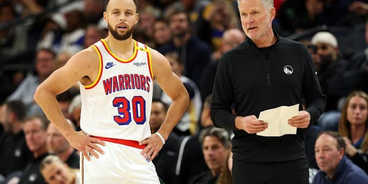 Stephen Curry, Steve Kerr have concerns about Jimmy Butler joining the Warriors: Sources Stephen Curry, Steve Kerr have concerns about Jimmy Butler joining the Warriors: Sources