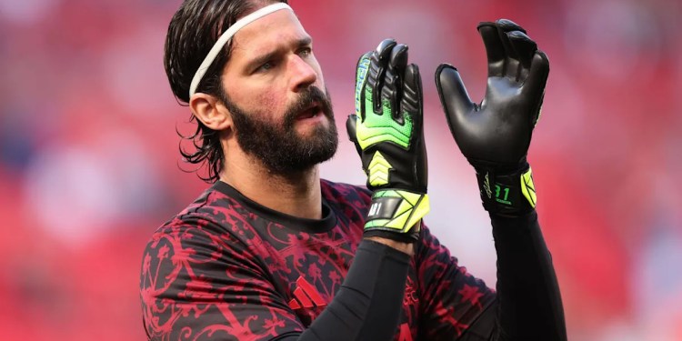 Pundits Evaluate Alisson’s Performance in Liverpool vs. City Match Pundits Evaluate Alisson’s Performance in Liverpool vs. City Match