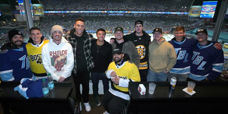 Yankees Team Bonding Activities on Social Media Yankees Team Bonding Activities on Social Media