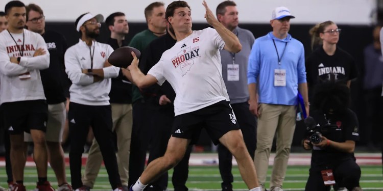 Fernando Mendoza Impresses at Pro Day for Raiders Ahead of NFL Draft Fernando Mendoza Impresses at Pro Day for Raiders Ahead of NFL Draft