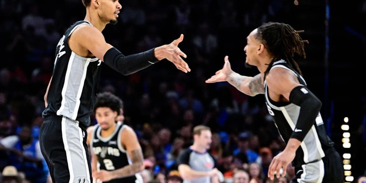 Spurs Confirm Status as Contenders Spurs Confirm Status as Contenders