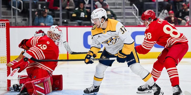 Todd McLellan Addresses Red Wings After Loss to Predators Todd McLellan Addresses Red Wings After Loss to Predators