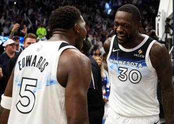 Julius Randle drills wild buzzer-beater to lift Timberwolves past Suns Julius Randle drills wild buzzer-beater to lift Timberwolves past Suns