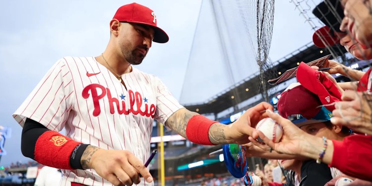 Padres Acquire Nick Castellanos After Leaving Phillies Padres Acquire Nick Castellanos After Leaving Phillies