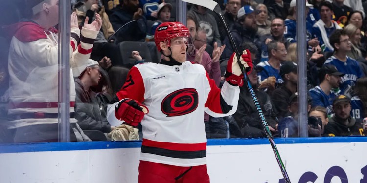 Nikolaj Ehlers Scores Three Goals in Hurricanes’ 6-4 Win Over Canucks Nikolaj Ehlers Scores Three Goals in Hurricanes’ 6-4 Win Over Canucks