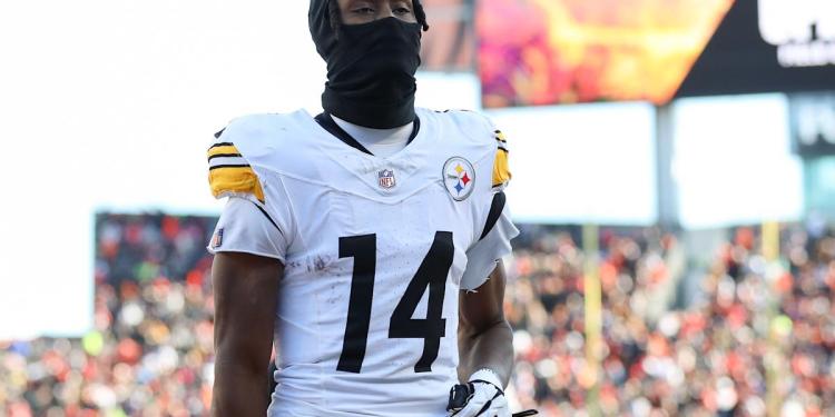 NFL injury tracker Week 14: Steelers WR George Pickens inactive vs. Browns NFL injury tracker Week 14: Steelers WR George Pickens inactive vs. Browns