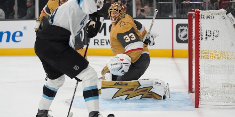 Mammoth Score on First Three Shots in 4-0 Win Mammoth Score on First Three Shots in 4-0 Win