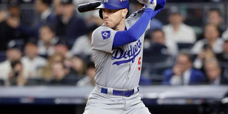 Fantasy Baseball Rankings: Corner infield (1B, 3B) tiers for 2025 drafts Fantasy Baseball Rankings: Corner infield (1B, 3B) tiers for 2025 drafts