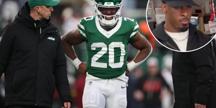 Breece Hall discusses future with Jets: ‘Whatever happens, happens’ Breece Hall discusses future with Jets: ‘Whatever happens, happens’