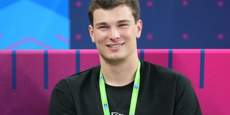 AP Mock Draft: Raiders Select QB Fernando Mendoza First Overall
Edge Rushers Selected Second, Third, and Fourth AP Mock Draft: Raiders Select QB Fernando Mendoza First Overall
Edge Rushers Selected Second, Third, and Fourth