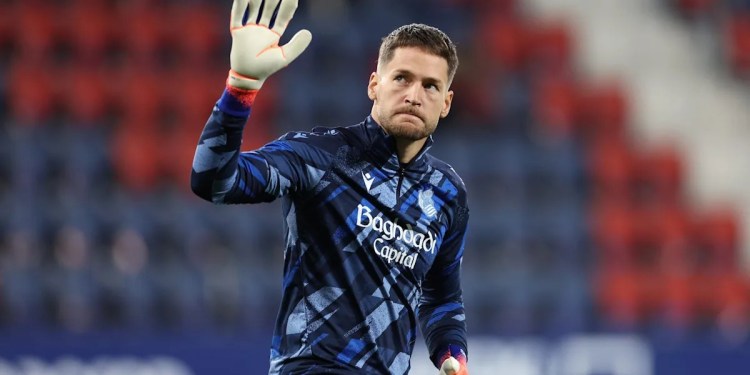 Barcelona in discussions to sign Spain player with €15m release clause Barcelona in discussions to sign Spain player with €15m release clause