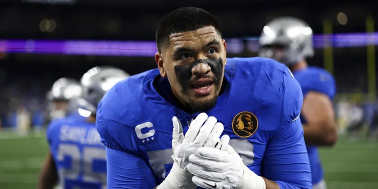 Penei Sewell Nominated for First Offensive Lineman Award Penei Sewell Nominated for First Offensive Lineman Award