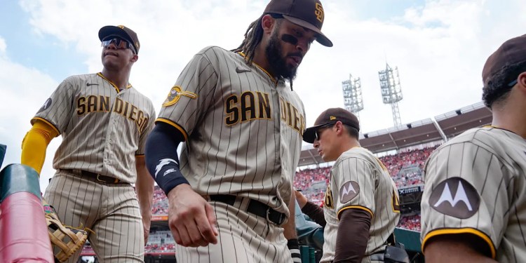 Padres’ Winter Plans: Rotation and Offense Additions Padres’ Winter Plans: Rotation and Offense Additions