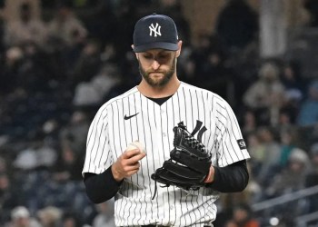 Yankees Lose to Marlins After Bullpen Struggles Yankees Lose to Marlins After Bullpen Struggles