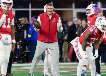 Vrabel Instructs Maye and Defense on QB Hits Vrabel Instructs Maye and Defense on QB Hits