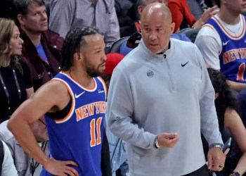 Jalen Brunson Addresses Yelling Incident with Father Jalen Brunson Addresses Yelling Incident with Father
