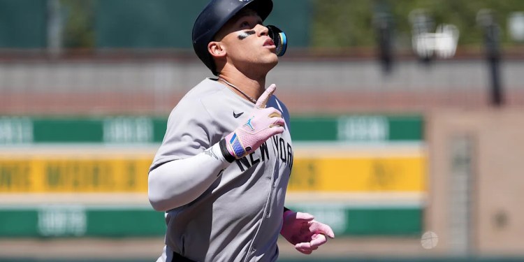 Yankees’ Aaron Judge has 4 hits in blowout win over A’s, pushing batting average back above .400 Yankees’ Aaron Judge has 4 hits in blowout win over A’s, pushing batting average back above .400