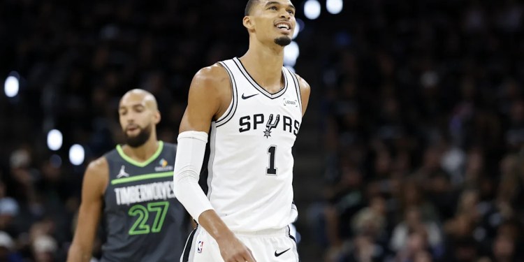 Spurs Win Game 2 Against Timberwolves, Series Tied Spurs Win Game 2 Against Timberwolves, Series Tied