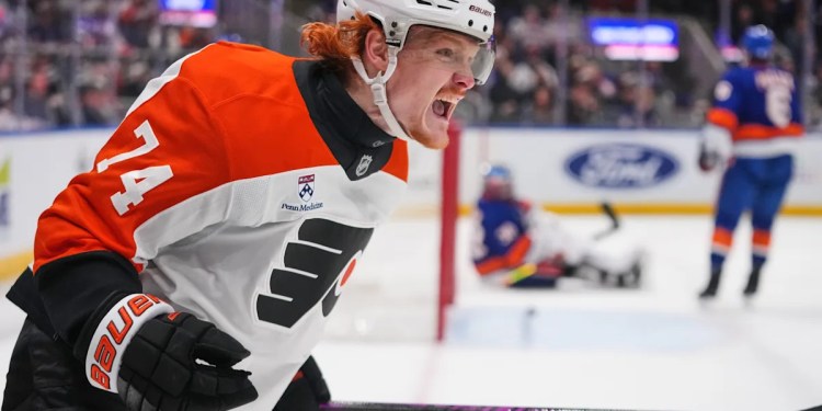 NHL East Playoff Race Updates: Flyers Improve, Red Wings Decline, Islanders Change Coach NHL East Playoff Race Updates: Flyers Improve, Red Wings Decline, Islanders Change Coach