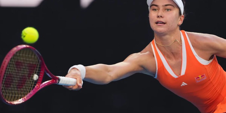 Iva Jovic defeats Jasmine Paolini at Australian Open Iva Jovic defeats Jasmine Paolini at Australian Open