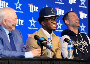 Documentary: Cowboys Offered First-Round Trade to Browns Documentary: Cowboys Offered First-Round Trade to Browns