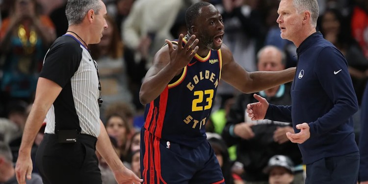 Draymond Green Exits Warriors vs. Magic After Argument with Steve Kerr Draymond Green Exits Warriors vs. Magic After Argument with Steve Kerr